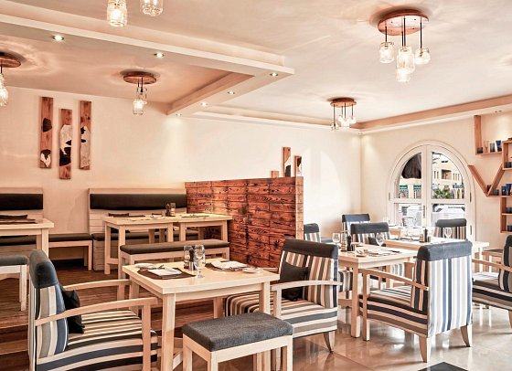 Captain's Inn