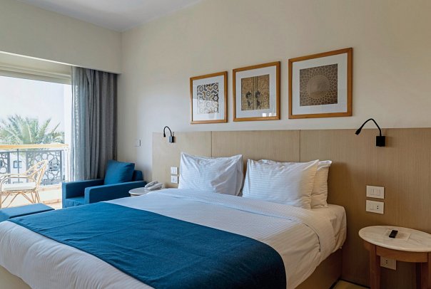 Fort Arabesque West Bay - Wohnbeispiel Doppelzimmer Komfort Gartenblick (Zimmercodierung DB1)