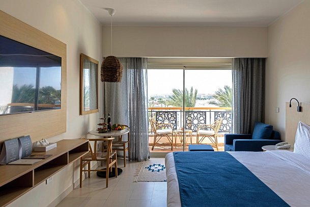 Fort Arabesque West Bay - Wohnbeispiel Doppelzimmer Komfort Gartenblick (Zimmercodierung DB1)