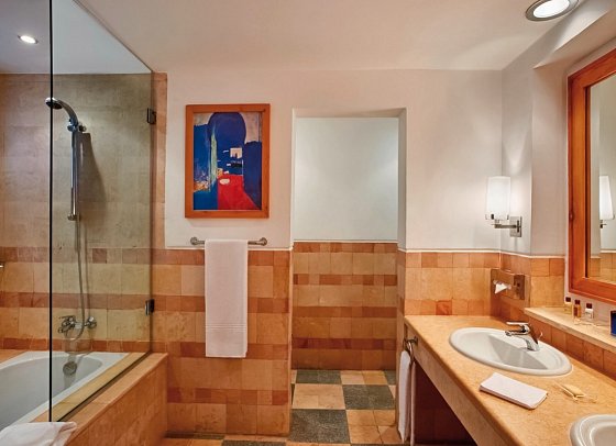 Sheraton Miramar Resort El Gouna - Beispiel Bad Juniorsuite (Zimmercodierungen JB1 & JC1)