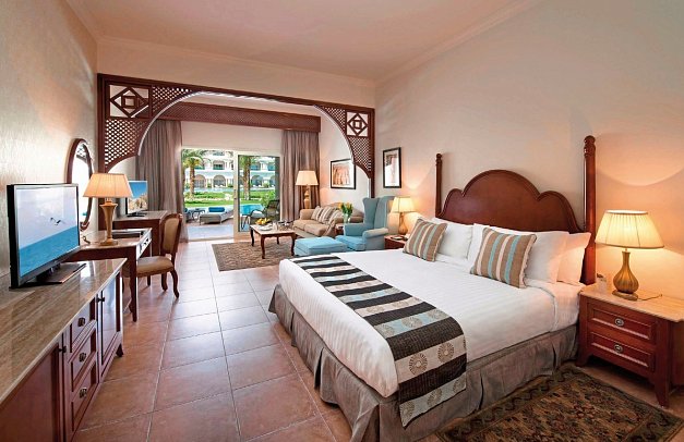Baron Palace Sahl Hasheesh - Wohnbeispiel Suite Swim-Up (Zimmercodierung W1Q)