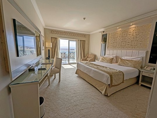 KaiSol Romance Resort - Wohnbeispiel Doppelzimmer Deluxe Meerblick (Zimmercodierung UDM)