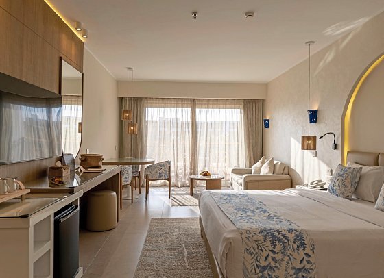 Fort Arabesque Resort & Spa - Wohnbeispiel Suite Familie seitl. Meerblick (Zimmercodierung WIN)