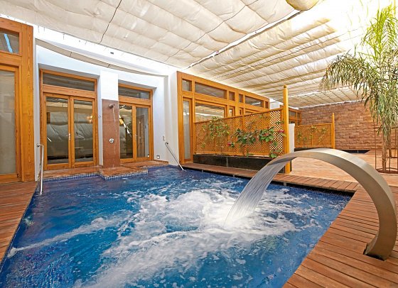 Fort Arabesque Resort & Spa