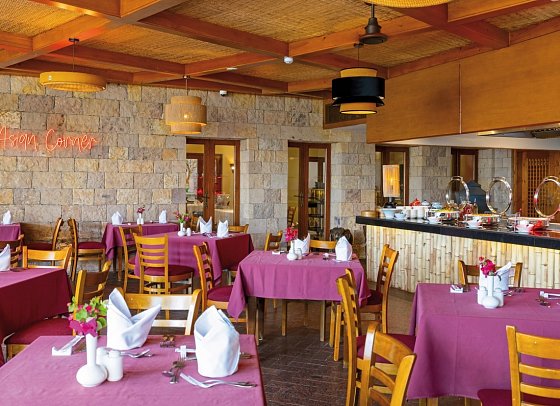 Fort Arabesque Resort & Spa