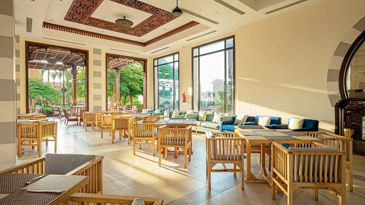 Stella Beach Resort & Spa