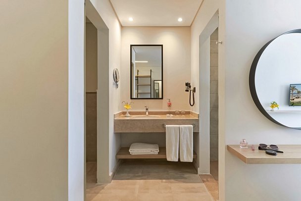 Three Corners Sunny Beach Resort - Beispiel Bad Dreibettzimmer Premium (Zimmercodierung DM3)