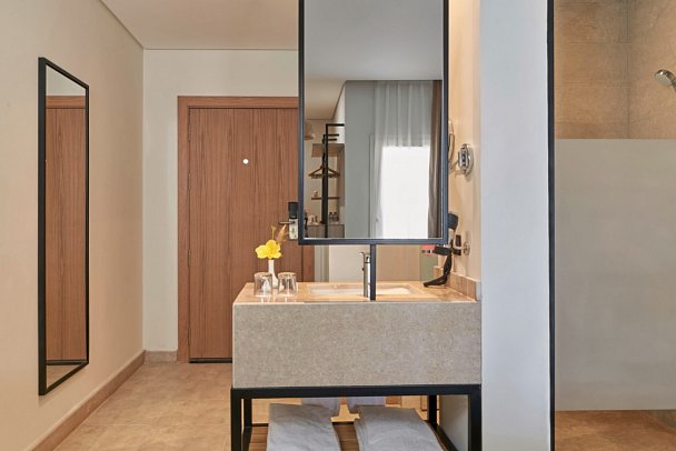 Three Corners Sunny Beach Resort - Beispiel Bad Doppelzimmer Premium (Zimmercodierungen DM1 & DC2)