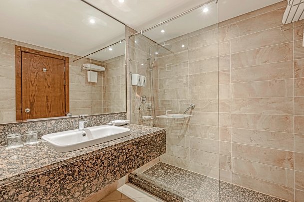 Continental Hotel Hurghada - Beispiel Bad Doppelzimmer Standard (Zimmercodierungen DGN, DCN, DGM & DCM)