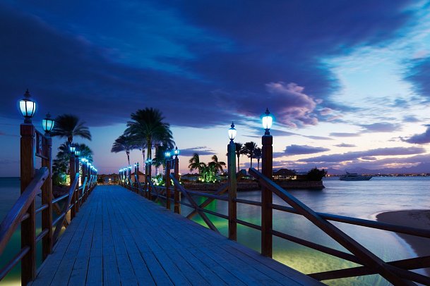 Hurghada Marriott Beach Resort - Brücke zur Insel