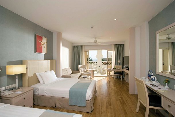 Old Palace Resort Sahl Hasheesh - Wohnbeispiel Doppelzimmer Superior seitl. Meerblick (Zimmercodierungen DSN & DCN)