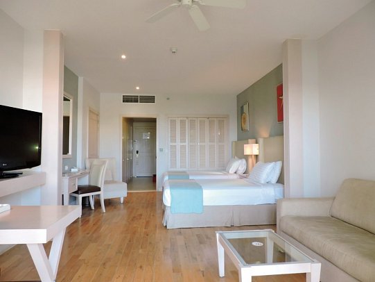 Old Palace Resort Sahl Hasheesh - Wohnbeispiel Familien Chalet Pool-/Gartenblick (Zimmercodierung FB1)