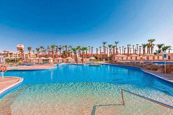 Beach Albatros Resort