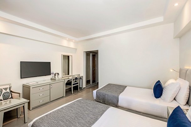 SUNRISE Holidays Resort - Wohnbeispiel Doppelzimmer Superior Meerblick (Zimmercodierung DSM)