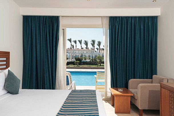 SUNRISE Aster Aqua Park Resort - Wohnbeispiel Familiensuite Swim Up (Zimmercodierung FBQ)