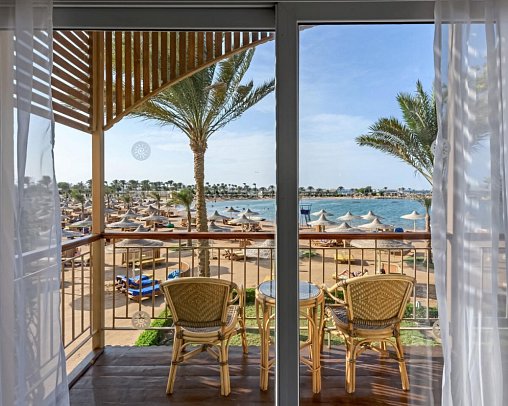 Desert Rose - Beispiel Balkon Doppelzimmer Club Meeresfront (Zimmercodierungen DLO & DCO)