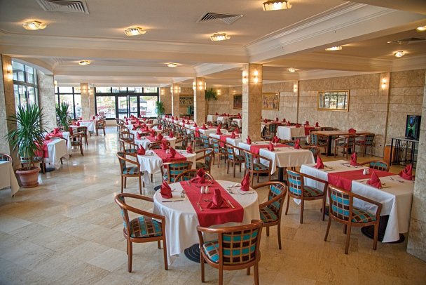 Pharaoh Azur Resort