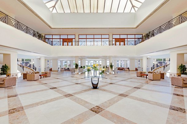 SUNRISE Alma Bay Resort