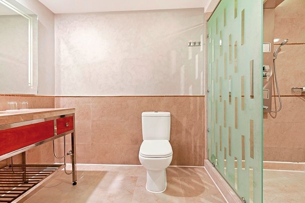 Pickalbatros Aqua Blu Resort Hurghada - Beispiel Bad Doppelzimmer Poolblick (Zimmercodierungen DCP & DP1)