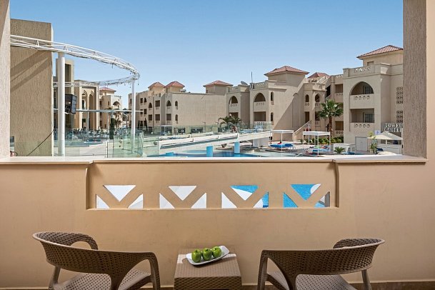 Pickalbatros Aqua Blu Resort Hurghada - Beispiel Balkon Doppelzimmer Poolblick (Zimmercodierungen DGP, D1P & DCP)