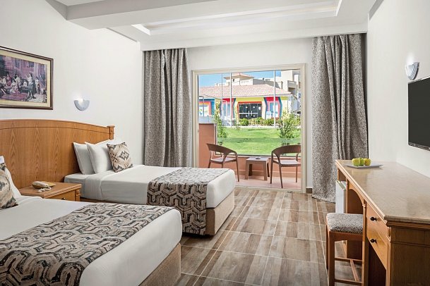 Pickalbatros Aqua Park Resort - Wohnbeispiel Familienzimmer Gartenblick (Zimmercodierung F1G)