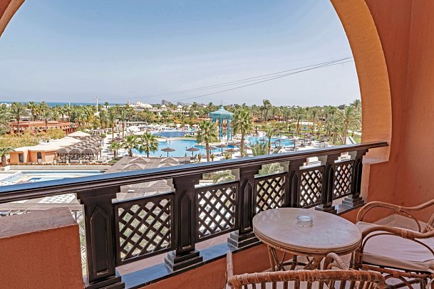 Calimera Blend Paradise - Beispiel Balkon Doppelzimmer Superior Poolblick (Zimmercodierungen DSP & DCP)