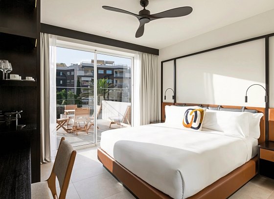Riomar Ibiza, a Tribute Portfolio Hotel by Marriott - Wohnbeispiel Doppelzimmer Terrace Rio (Zimmercodierung DB1)