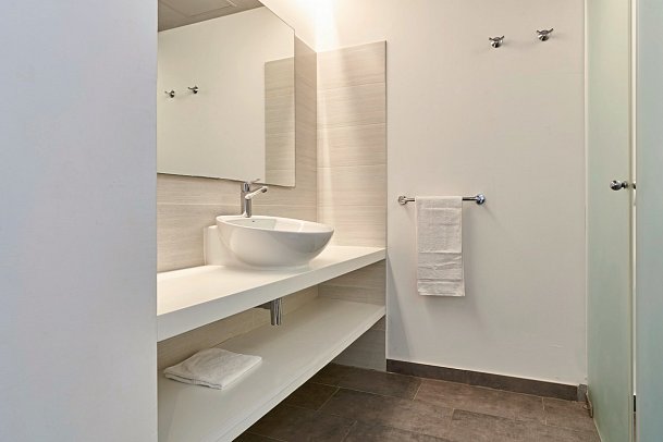Invisa Aparthotel Casa Luis - Beispiel Bad (Zimmercodierung AB1)