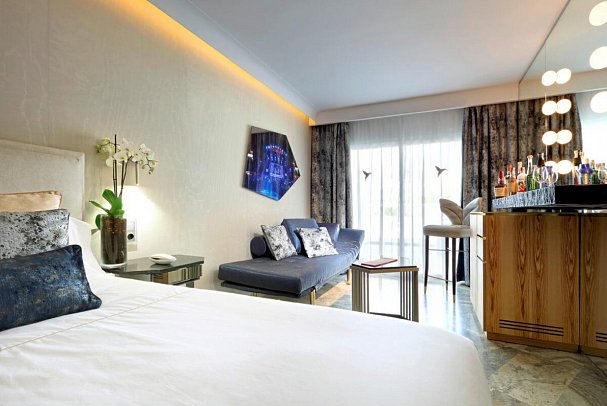 Ushuaïa Ibiza Beach - Wohnbeispiel Doppelzimmer Superior Swim-Up (Club) (Zimmercodierung DSQ)