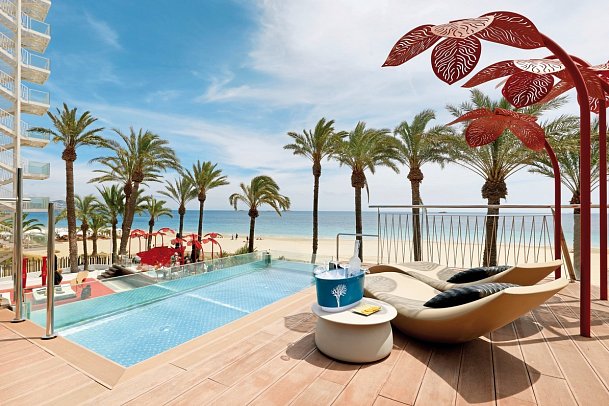 Ushuaïa Ibiza Beach