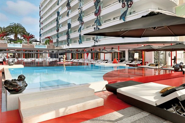 Ushuaïa Ibiza Beach