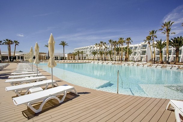 Grand Palladium White Island Resort & Spa