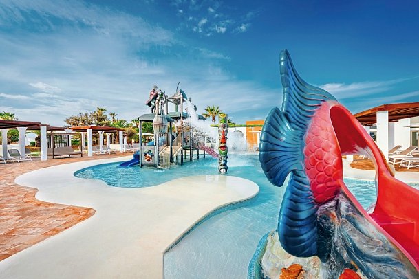 Grand Palladium White Island Resort & Spa