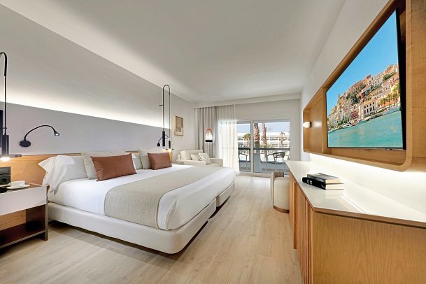 Grand Palladium Select Palace Ibiza - Doppelzimmer Deluxe Poolblick (Zimmercodierung DDP)
