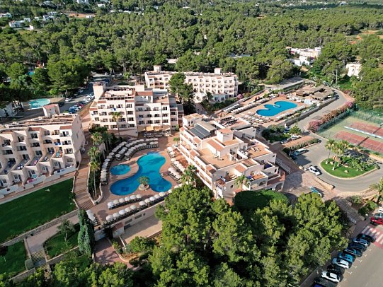 Invisa Cala Blanca