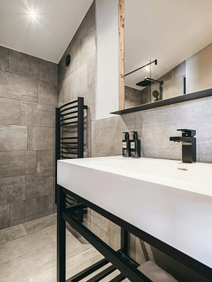 VAYA Nauders - Beispiel Bad Doppelzimmer Superior (Zimmercodierung DS1)