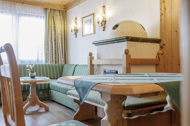 DAS Kaltschmid - Familotel Tirol - Wohnbeispiel 2-Raum Suite Seefeld (Zimmercodierung WB1)