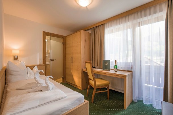 Hotel Gasthof Jäger - Wohnbeispiel Einzelzimmer Komfort (Zimmercodierung EF1)