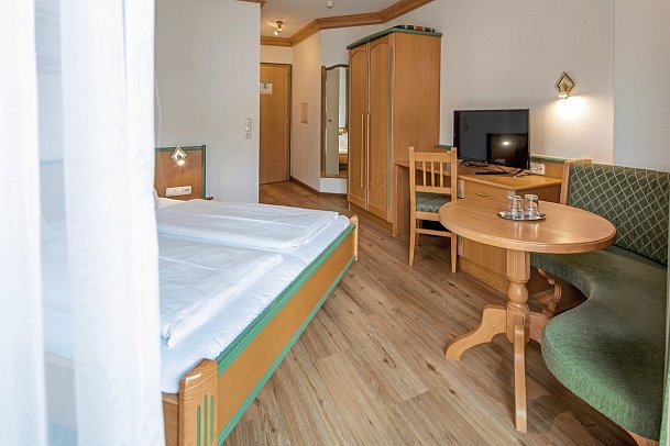 Obermair & Landhaus Sonntal - Wohnbeispiel Doppelzimmer 2 Personen (Zimmercodierung DB1)