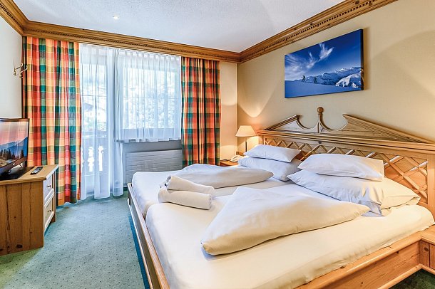 SCOL Sporthotel Zillertal - Wohnbeispiel Doppelzimmer Onkeljoch (Zimmercodierung DG1)