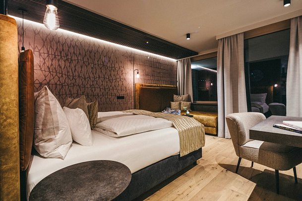 Tirolerhof - Wohnbeispiel Juniorsuite Berglust (Zimmercodierung JS1)