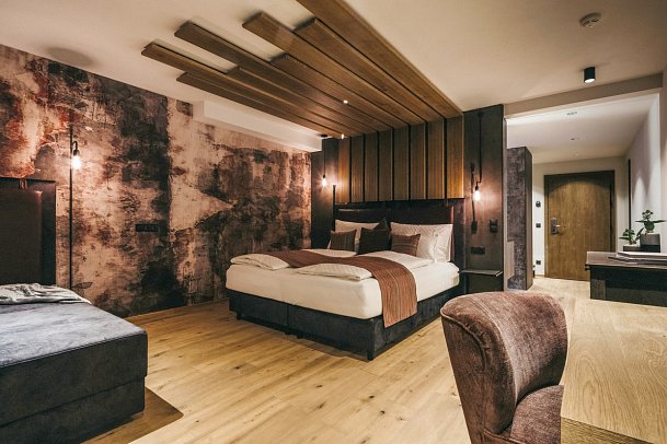 Tirolerhof - Wohnbeispiel Juniorsuite Berglust (Zimmercodierung JS1)