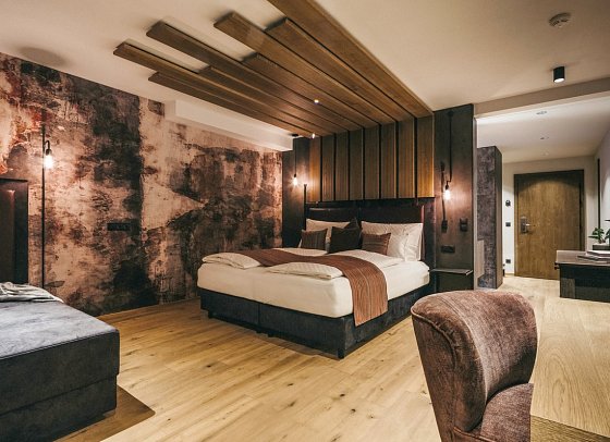 Tirolerhof - Wohnbeispiel Juniorsuite Berglust oder Alpin (Zimmercodierungen JS1 & JS2)