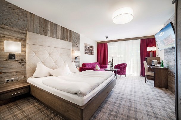 Aktiv- und Wellnesshotel Kohlerhof - Wohnbeispiel Juniorsuite Kuschelsuite (Zimmercodierungen JS1 & WB1)