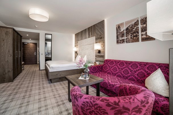 Aktiv- und Wellnesshotel Kohlerhof - Wohnbeispiel Juniorsuite Kuschelsuite (Zimmercodierungen JS1 & WB1)