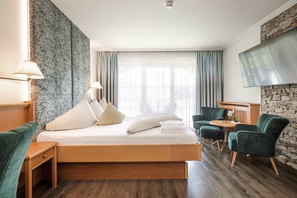 Aktiv- und Wellnesshotel Kohlerhof - Wohnbeispiel Doppelzimmer Panoramazimmer Wellnessschlössl (Zimmercodierungen DB1 & EC1)