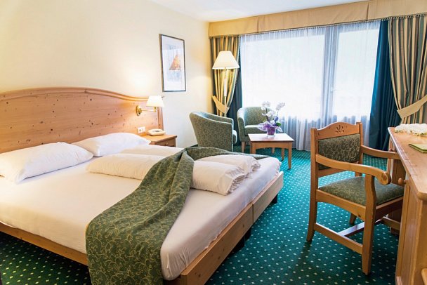 Alpenhof - Wohnbeispiel Familienzimmer Balkon (Zimmercodierung FB1)