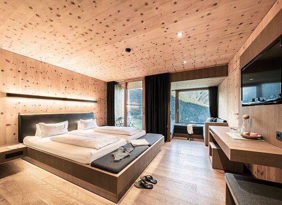 Gradonna Mountain Resort Hotel - Wohnbeispiel Doppelzimmer Klassik (Zimmercodierungen DB1, DC1 & EB1)