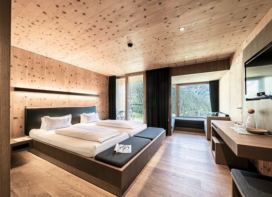 Gradonna Mountain Resort Hotel - Wohnbeispiel Doppelzimmer Klassik (Zimmercodierungen DB1, DC1 & EB1)