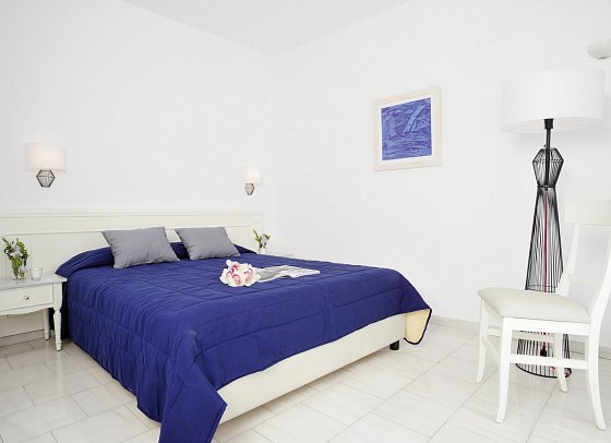 Mykonos Beach - Wohnbeispiel Doppelzimmer Meerblick (Zimmercodierung DBM)
